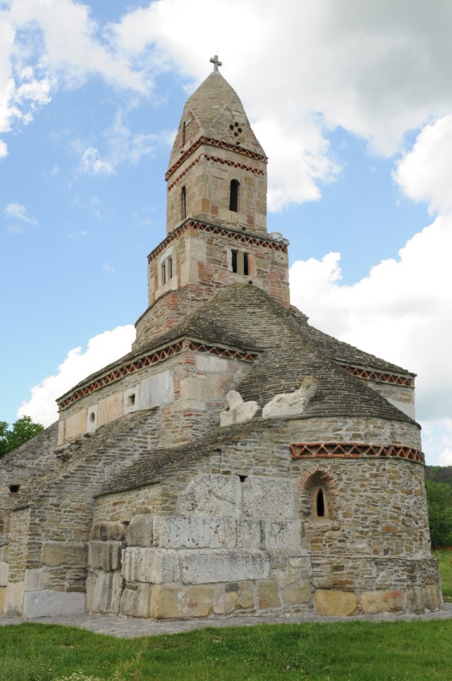 Istorie, credință și continuitate